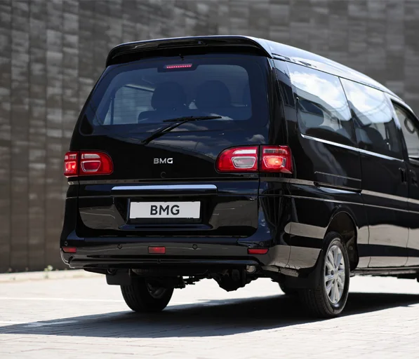 Новый микроавтобус BMG M5